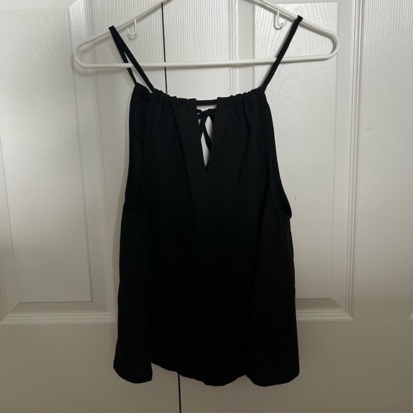 Abercrombie and Fitch - Black Flowy Tank - XS - Picture 4 of 7